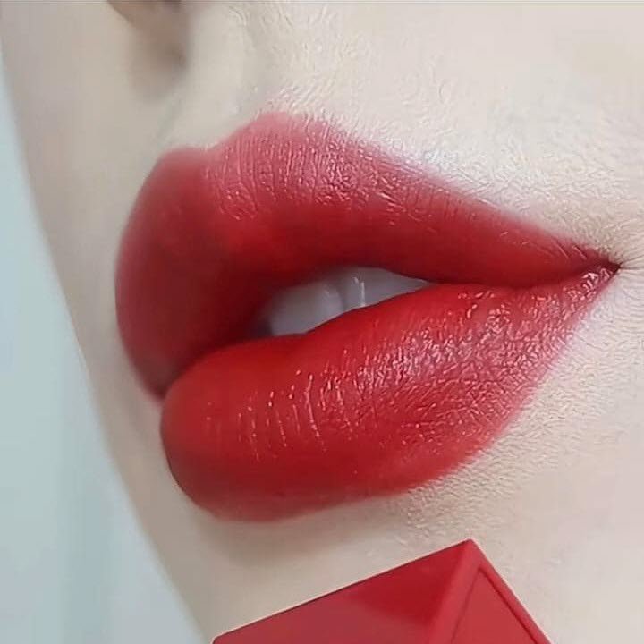 Son Tom Ford Lip Color Matte Limited Edition 16 Scarlet Rouge Vỏ Đỏ Mới Nhất - Màu Đỏ Thuần - Image 2