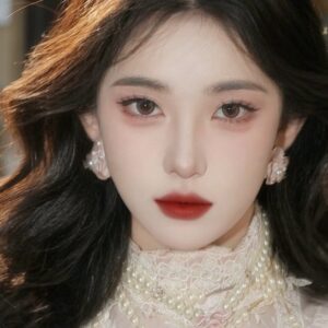 Son Dior Rouge Dior Velvet Finish 999 - Màu Đỏ Tươi - Image 3