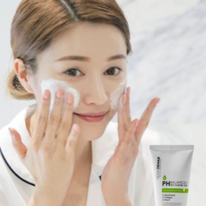 Sữa Rửa Mặt SenaDemar PH Balanced Deep Cleansing Foam 150ml