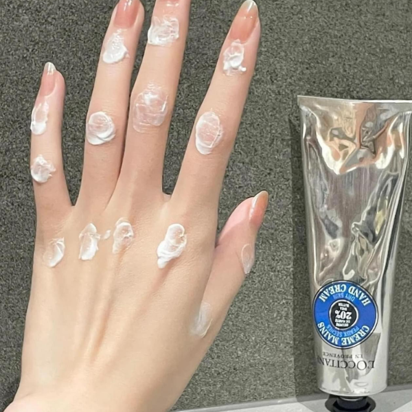 Kem Dưỡng Da Tay L’occitane 20% Bơ Đậu Mỡ Shea Butter Hand Cream - Image 7