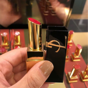 Son Yves Saint Laurent YSL The Bold High Pigment Lipstick 04 Revenged Red (12)