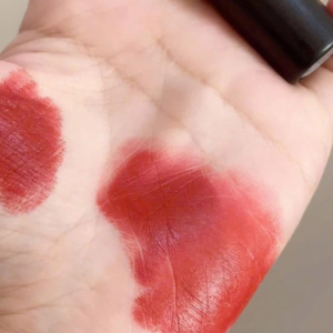 Son MAC Ximal Silky Matte Lipstick 602 Chili - Màu Đỏ Gạch - Image 4