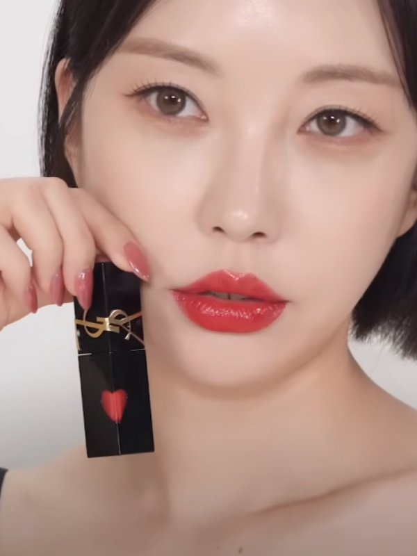 Son Yves Saint Laurent YSL The Inks Vinyl Cream 621 Red Adoration