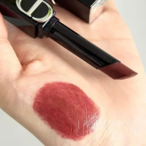 Son Dior Rouge Dior On Stage Slim Lipstick 496 Berry Attitude Shine - Màu Đỏ Berry - Image 5