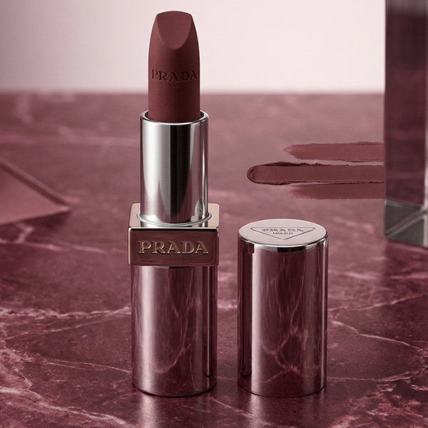 Son Prada Monochrome Hyper Matte Lipstick B15 Uniform - Màu Đỏ Mận Nâu - Image 7