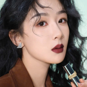 Son Prada Monochrome Hyper Matte Lipstick B15 Uniform - Màu Đỏ Mận Nâu - Image 3