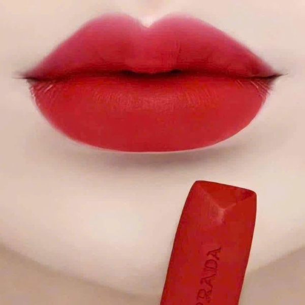 Son Prada Monochrome Hyper Matte Lipstick R28 Fuoco - Màu Đỏ Thuần - Image 2